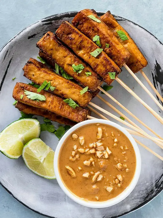 Tofu Satay with Peanut Sauce