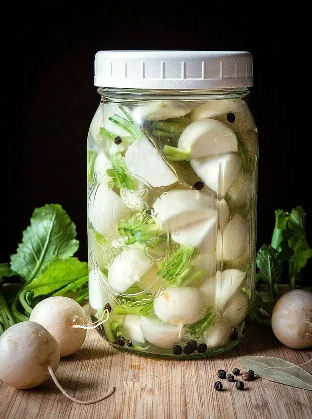 Easy Pickled Hakurei Turnips