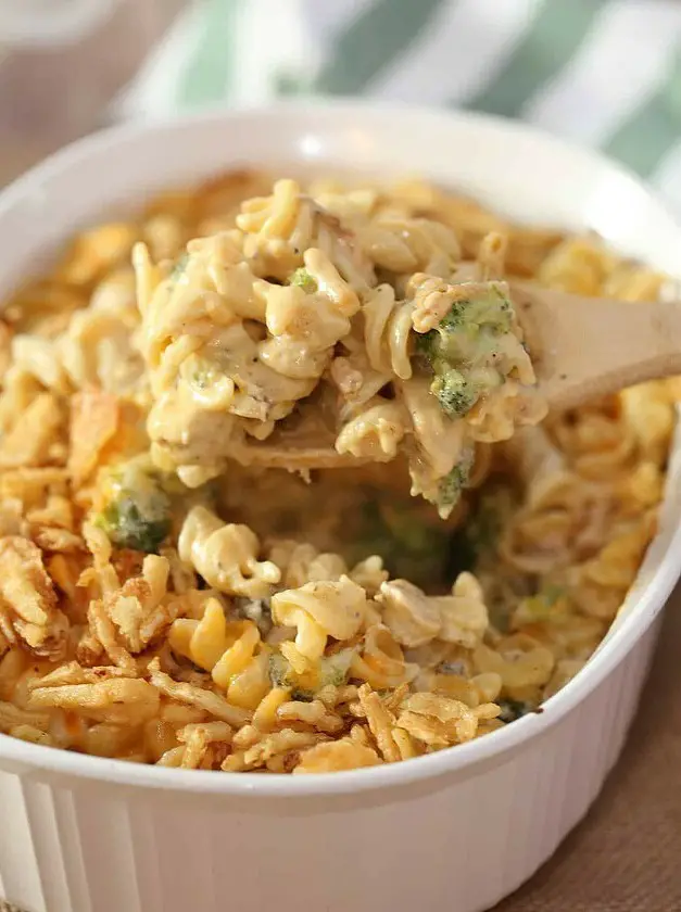 Broccoli Chicken Noodle Casserole