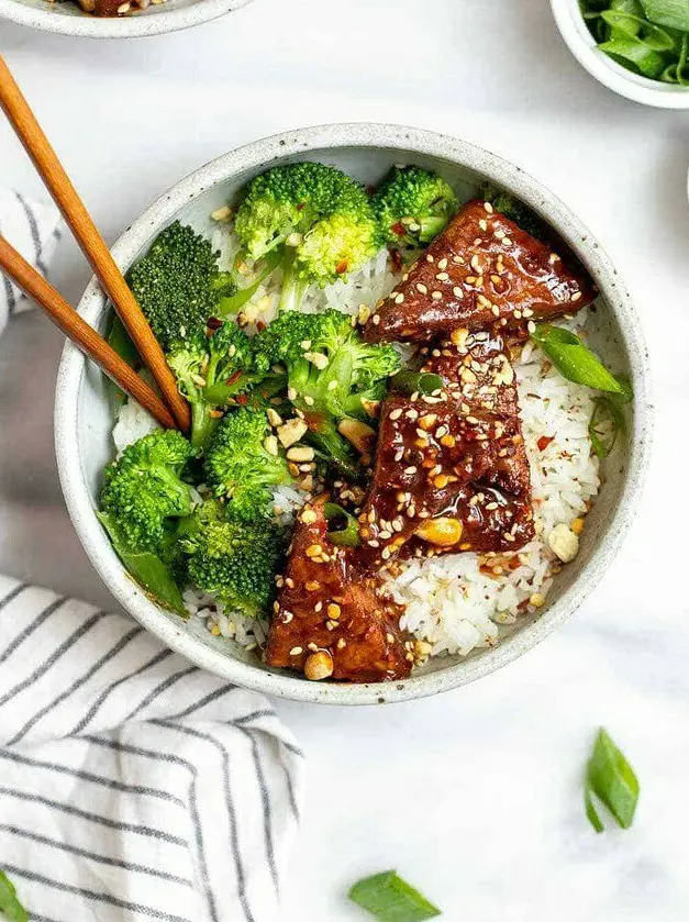 Marinated Sesame Peanut Tempeh