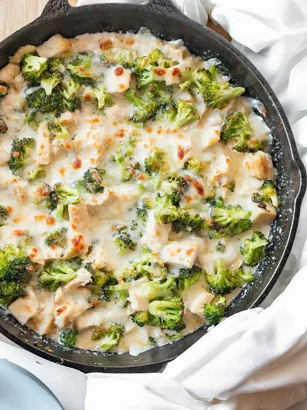 Keto Chicken Broccoli Casserole