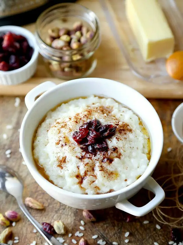 Norwegian Porridge with Dried Cranberries