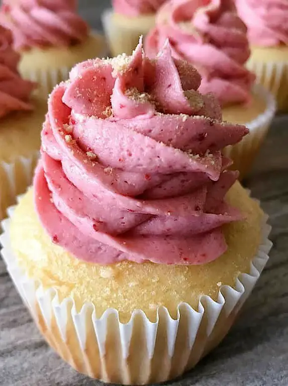 Strawberry Cheesecake Cupcakes