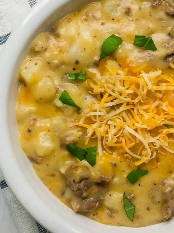 Cheesy Instant Pot Ground Beef and Potatoes