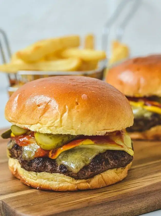 Homemade Cheeseburgers