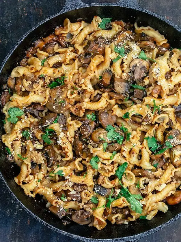 Garlic Mushroom Pasta