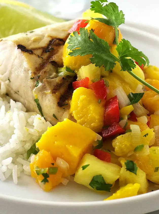 Grilled Mahi-Mahi with Mango Salsa