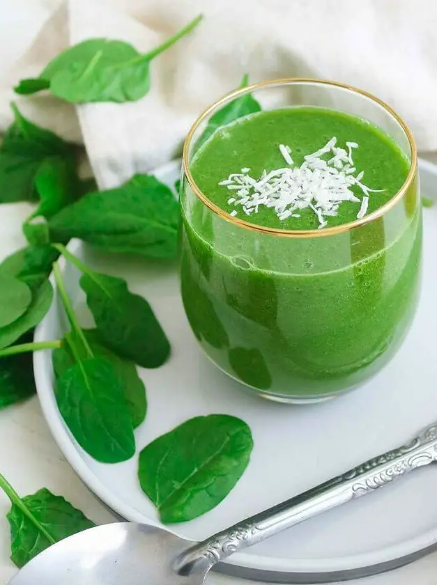 Apple Banana Spinach Smoothie