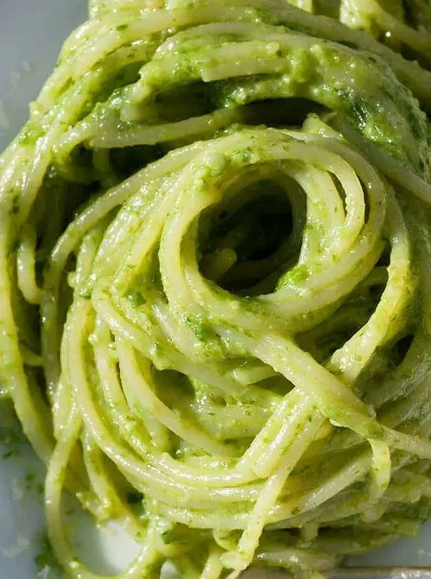 Spaghetti with Winter Purslane Pesto