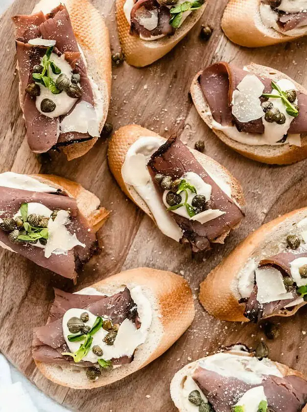 Roast Beef Crostini with Dijon Horseradish Sauce