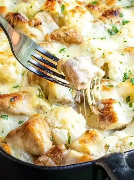 Keto Chicken Alfredo Casserole