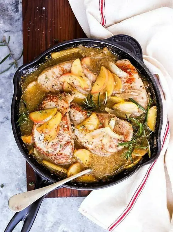 Pork Chops with Apples and Onions