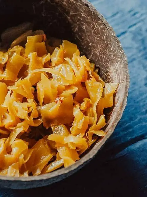 Easy Spicy Sauerkraut with Turmeric