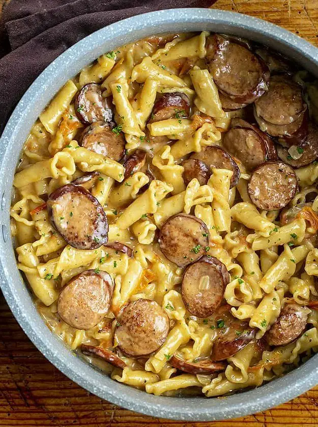 One Pot Spicy Sausage Pasta