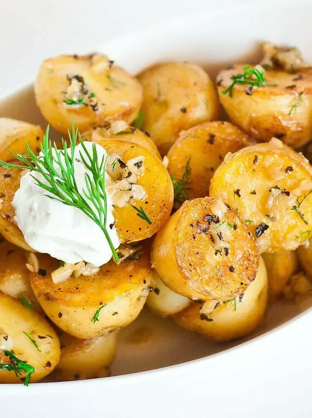 Pan-Seared Garlic Baby Potatoes