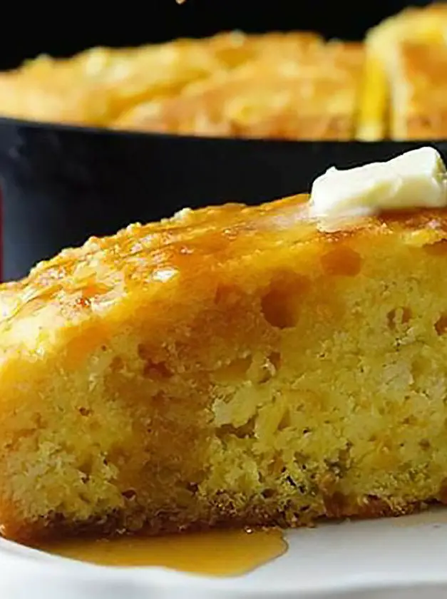 Cast Iron Skillet Cornbread