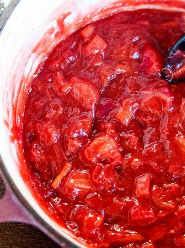 Strawberry Rhubarb Pie Filling