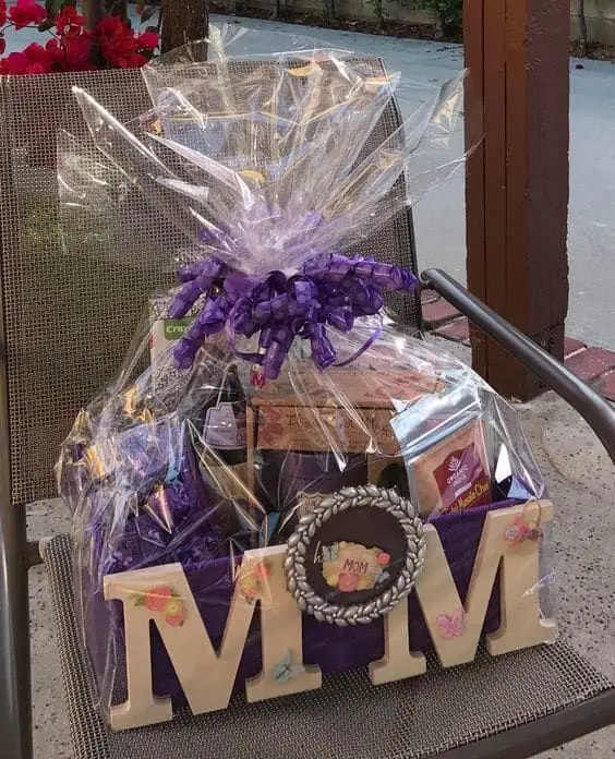 MOM BASKET