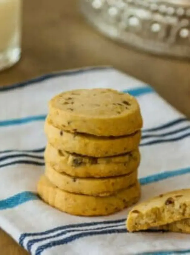 Pistachio and Cardamom Cookies