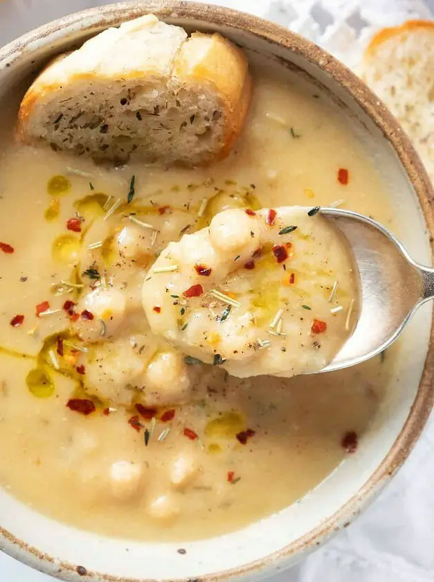 Vegan Garlic Chickpea Soup