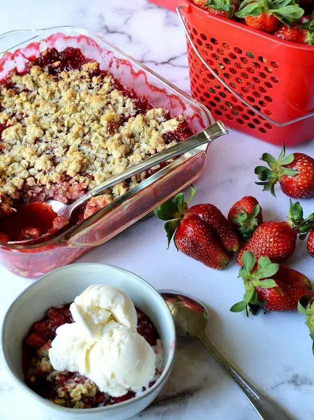 Gluten Free Strawberry Crisp