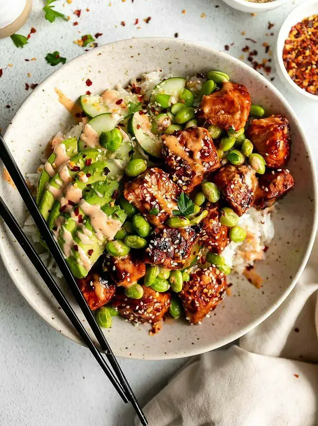 Honey Sriracha Salmon Bowls