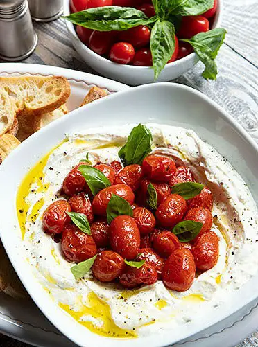 Whipped Ricotta Cheese Spread with Roasted Tomatoes