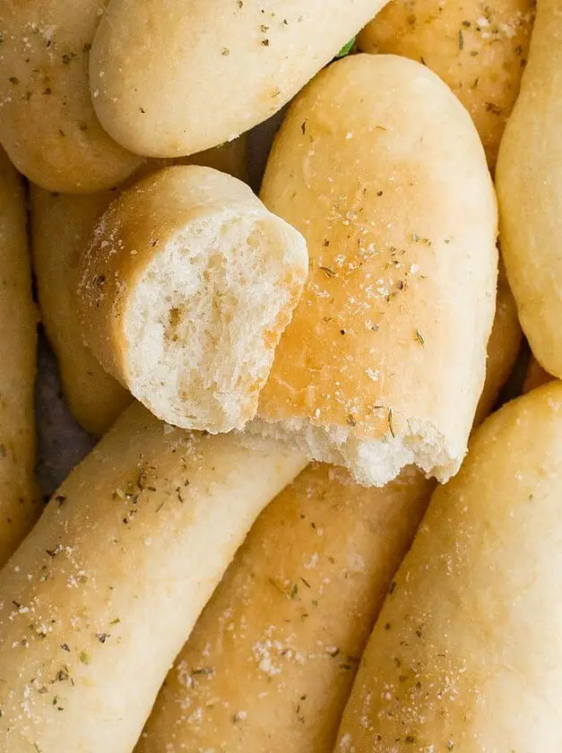 Homemade Garlic Breadsticks