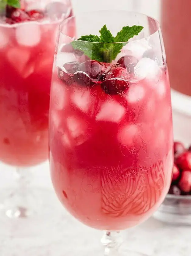 Christmas Punch with Ginger Ale