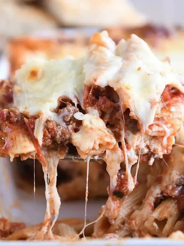 Easy Cheesy Weeknight Pasta Bake