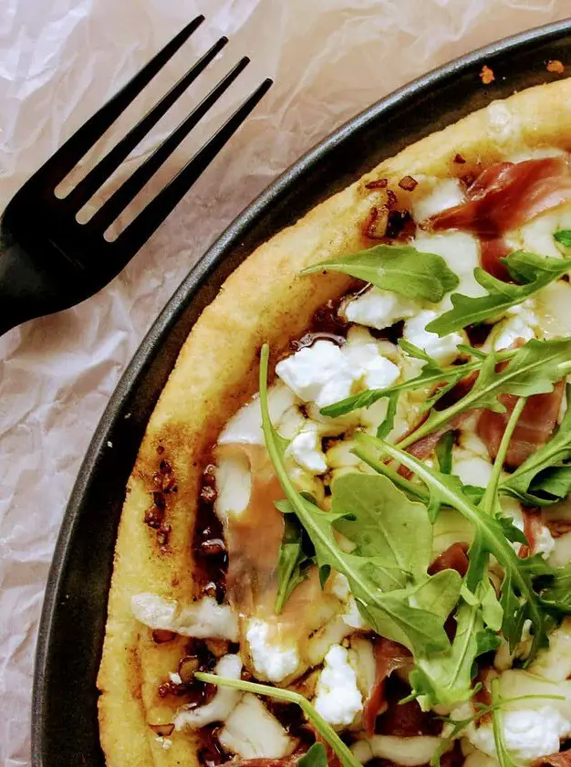 Keto Goat Cheese Pizza with Prosciutto and Arugula