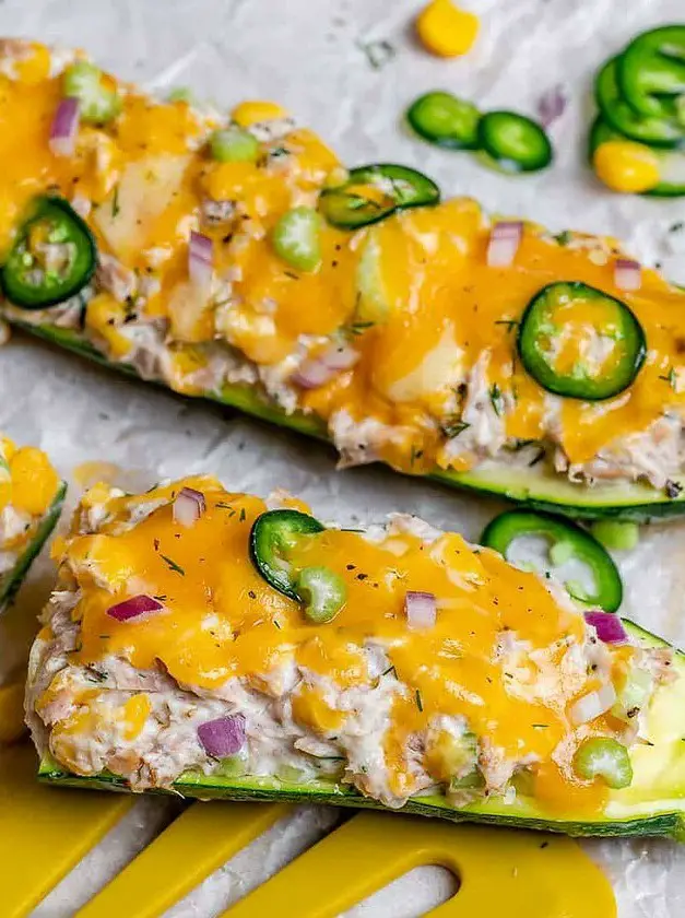 Low Carb Tuna Melt Zucchini Boats