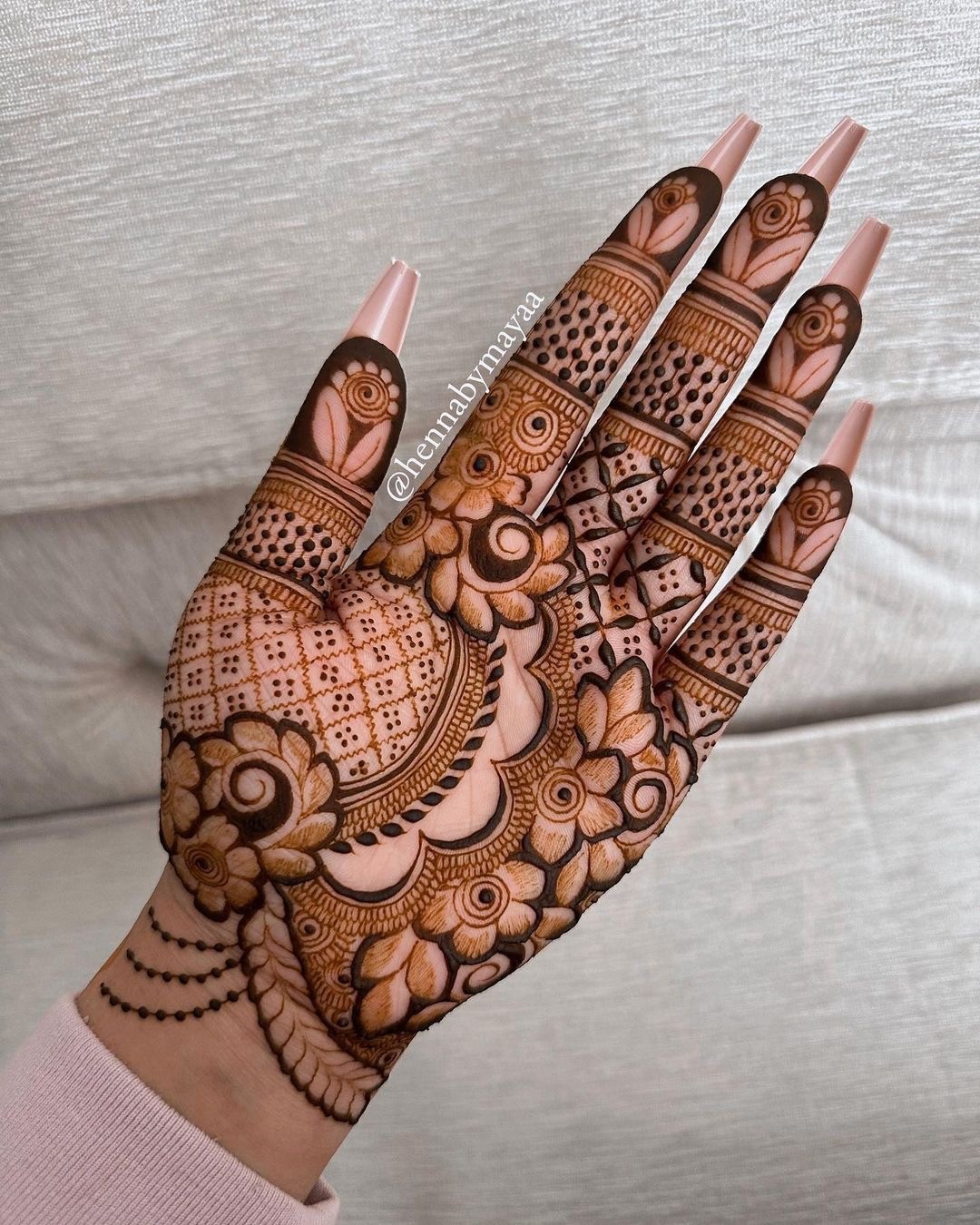 FULL PALM MEHNDI