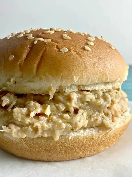 Crockpot Ohio Shredded Chicken Sandwiches