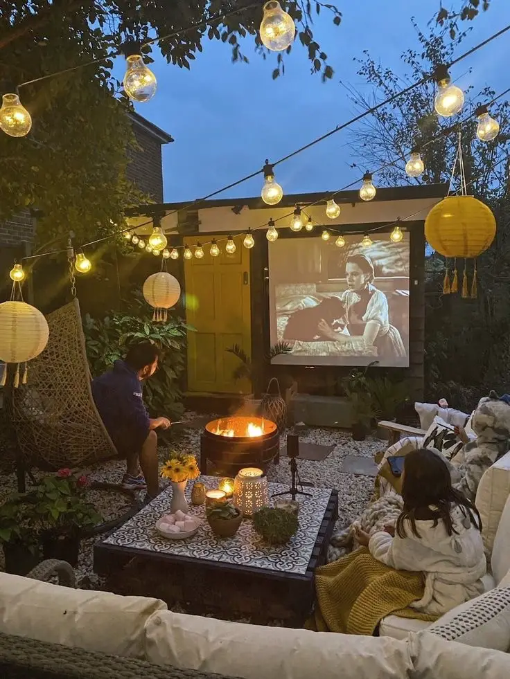 BACKYARD MOVIE THEATER