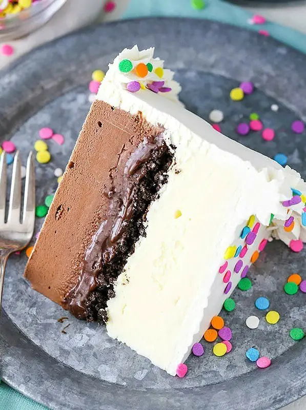 Copycat Dairy Queen Ice Cream Cake