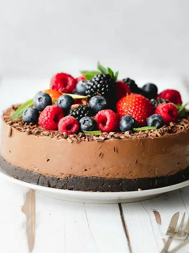 Vegan Chocolate Mousse Cake