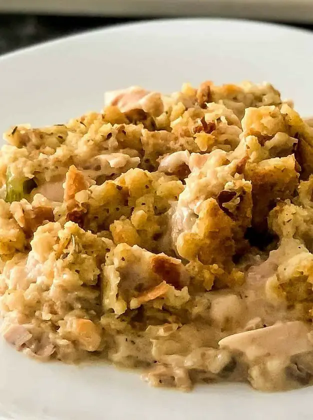 Rotisserie Chicken and Stuffing Casserole