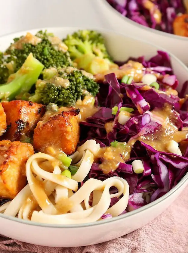 Miso Tempeh Noodle Bowl