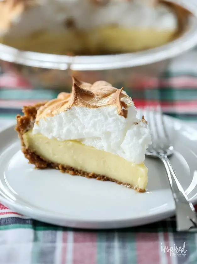 Graham Cracker Cream Pie