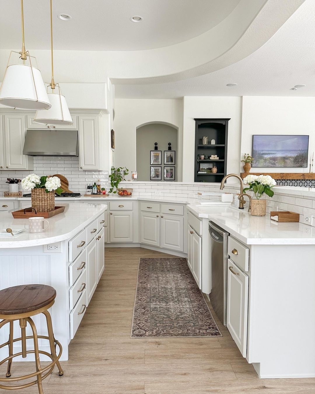 AFTER: BRIGHT WHITE KITCHEN