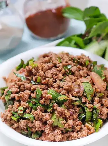 Easy Thai Beef Salad (Larb Neua)