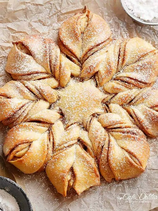 Star Christmas Bread