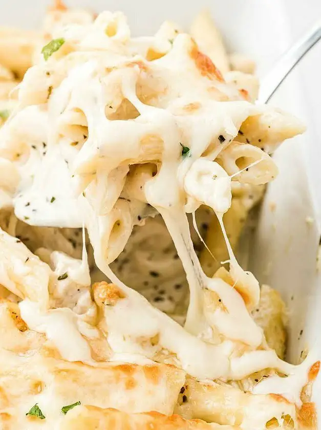 Chicken Alfredo Bake