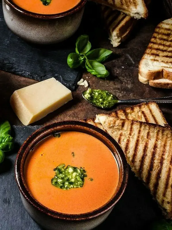 Spanish Tomato Leek Soup