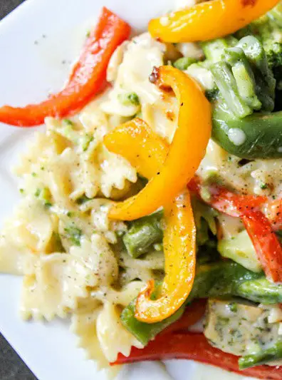 Garlic and Roasted Bell Pepper Farfalle