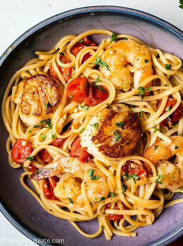 Scallop Shrimp Pasta with Burst Cherry Tomatoes