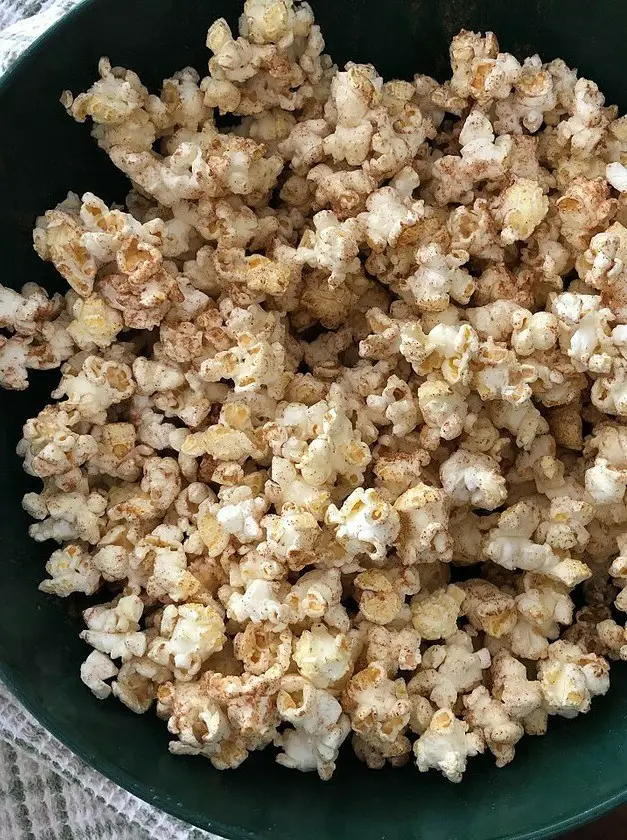 Sweet & Crunchy Cinnamon Popcorn