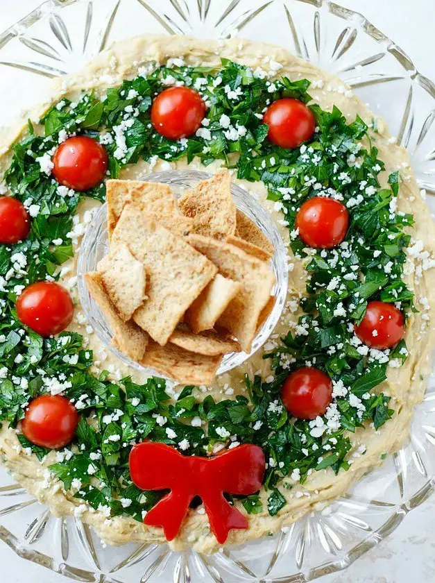 Hummus Wreath