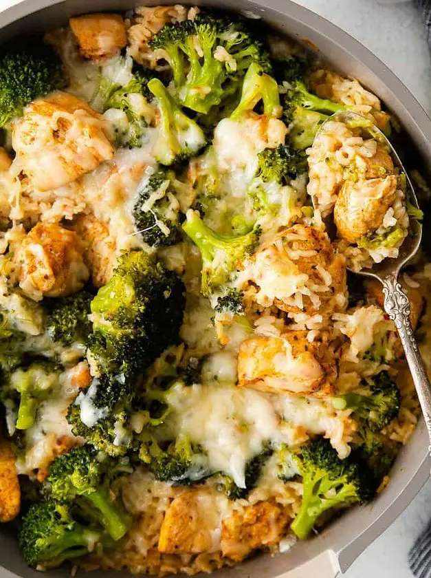 Stovetop Chicken Broccoli and Rice Casserole